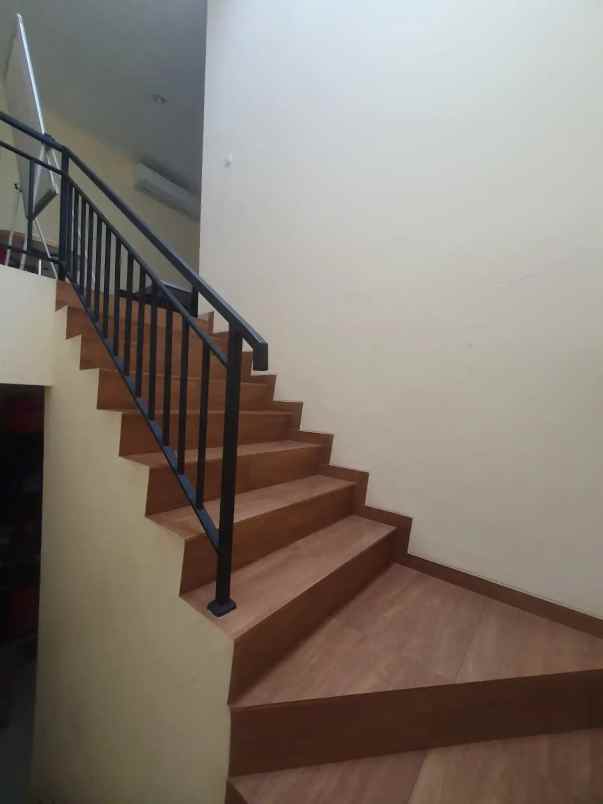 ruko siap pakai usaha di jatimakmur pondok gede bekasi