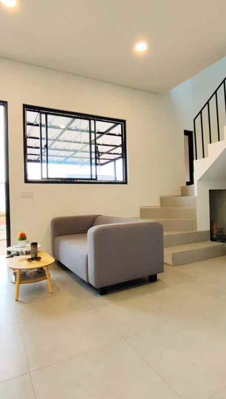 rumah 2 lantai di citayem siap huni