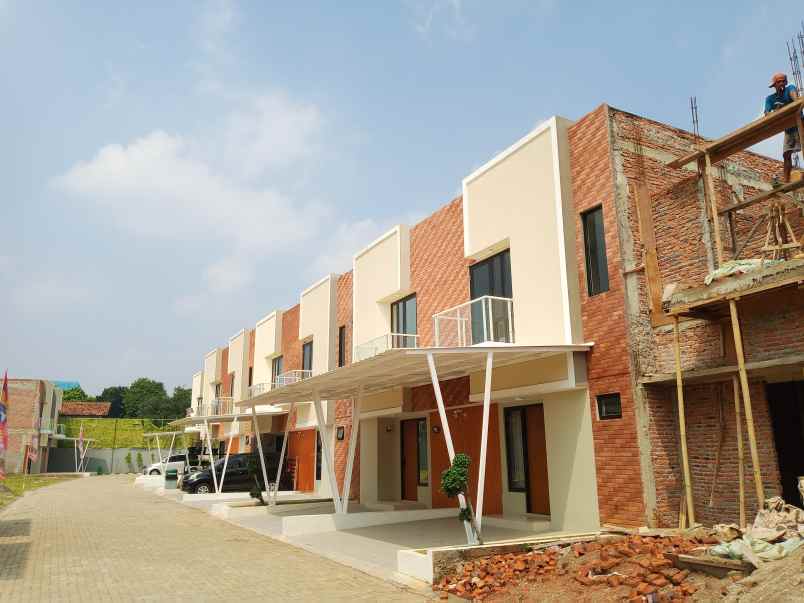 rumah 2 lantai di pamulang barat dekat toll bsd