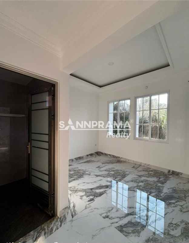 rumah 2 lantai disain mewah di beji depok