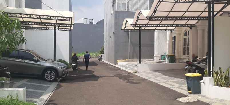 rumah 2 lantai ready siap huni full furnished 100 baru