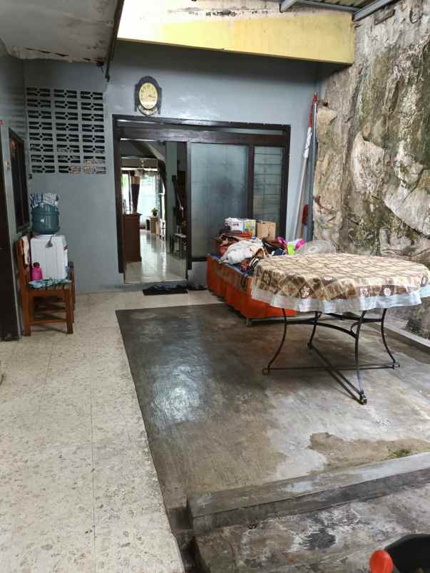 rumah 2 lantai siap huni lokasi blimbing kota malang