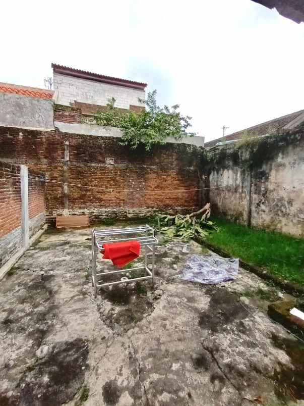 rumah 2 lantai siap huni lokasi blimbing kota malang