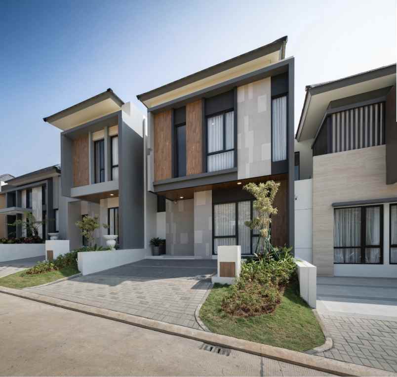 rumah 2 lantai view gunung