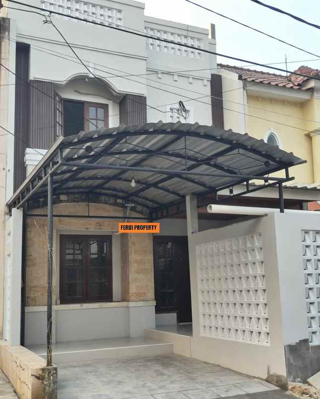 rumah 3 lantai siap huni raffles hills cibubur