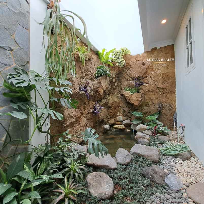 rumah american classic dekat stasiun lenteng agung