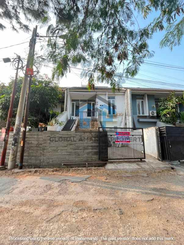 rumah apa adanya disariwangi regency lingkungan nyaman