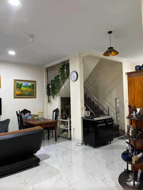 rumah asri di duren sawit jakarta timur