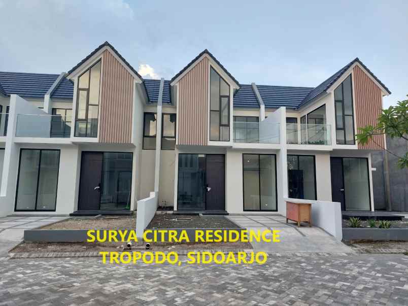 rumah baru 2 lantai di surya citra residence sidoarjo