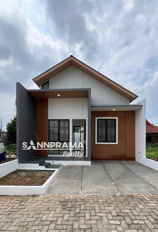 rumah baru dalam cluster dekat gerbang toll sawangan