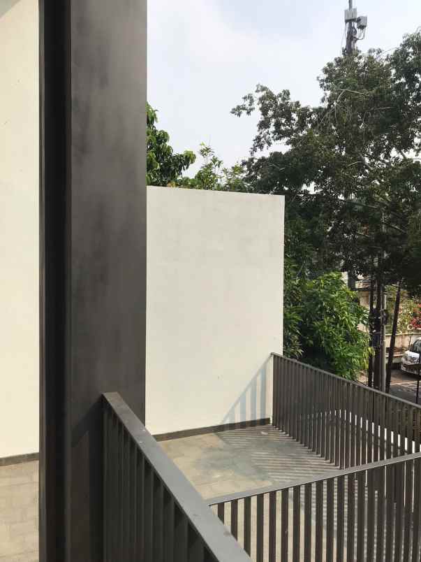 rumah baru elegan di cempaka putih barat jakarta pusat