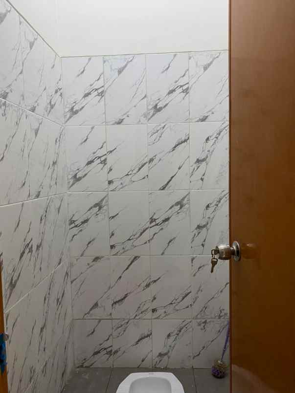 rumah baru gress 2 lantai rungkut mapan