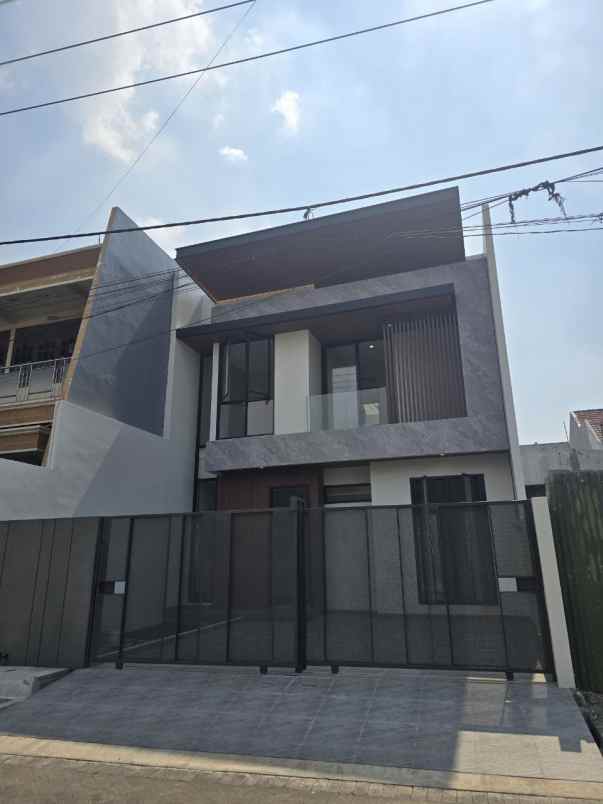 rumah baru manyar surabaya timur