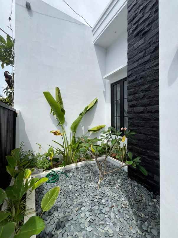 rumah baru modern minimalis lokasi blimbing