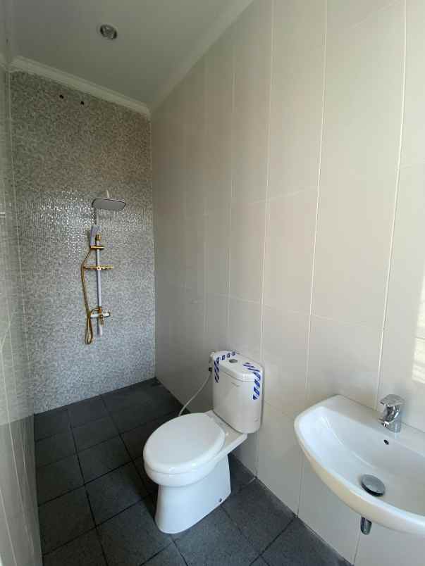 rumah baru siap huni termurah di jakarta timur