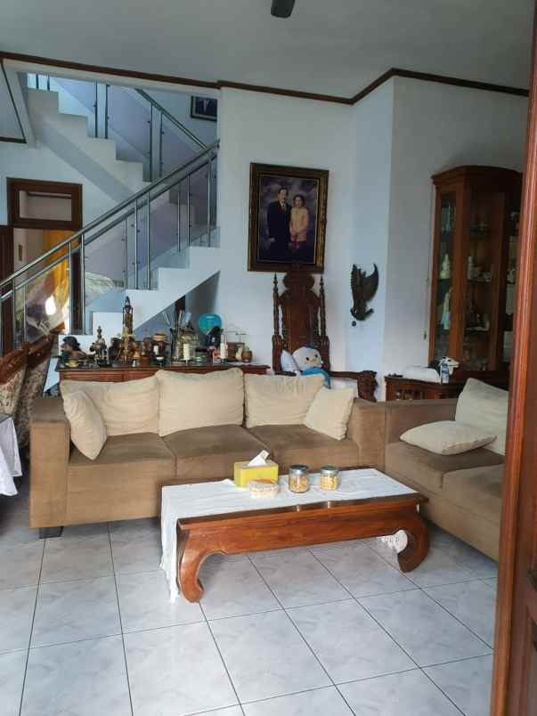 rumah besar tanah luas di jl raya lenteng agung