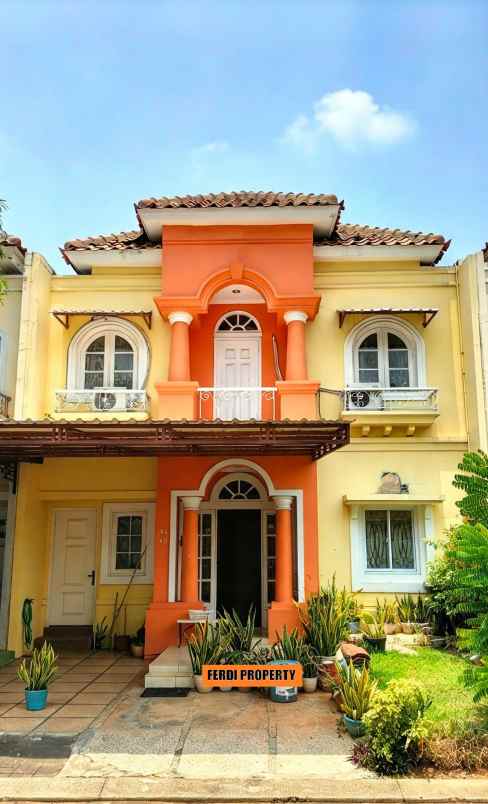 rumah canti 2 lantai raffles hills cibubur