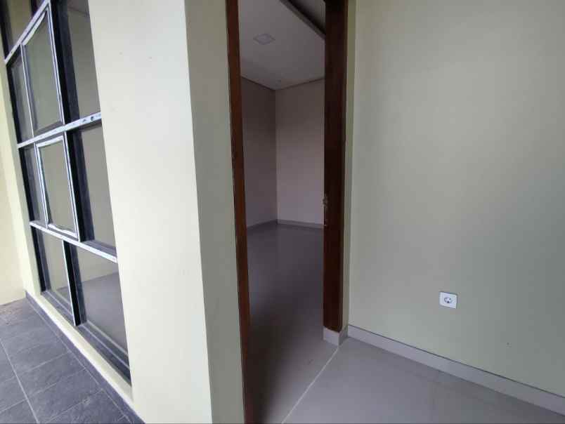 rumah cantik minimalis 2 lantai di cibiru hilir