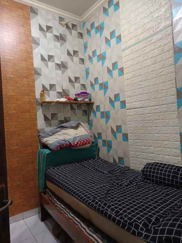 rumah cantik siap huni di perum rawalumbu bekasi