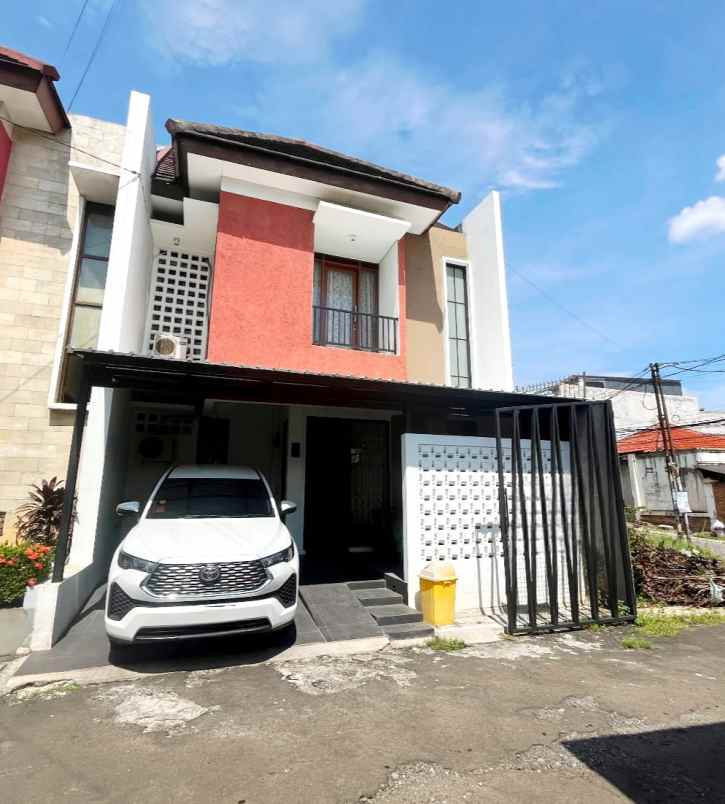 rumah ciputat dengan lingkungan yang bikin betah