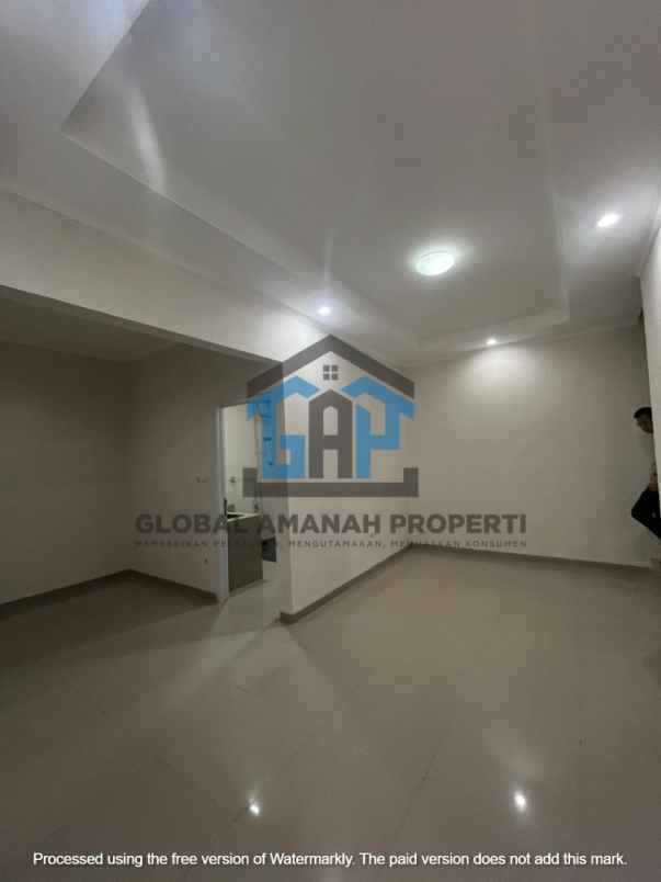 rumah citeureup cimahi 800 jutaan lebar muka 9 meter