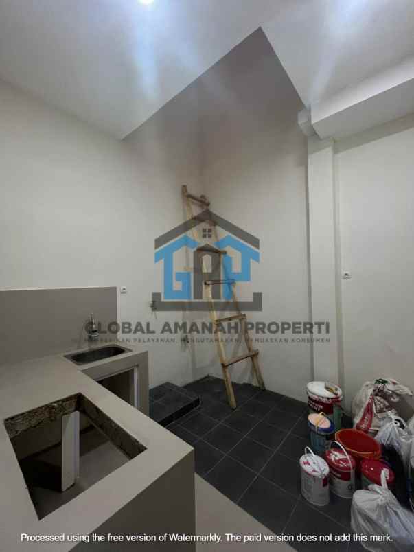 rumah citeureup cimahi 800 jutaan lebar muka 9 meter