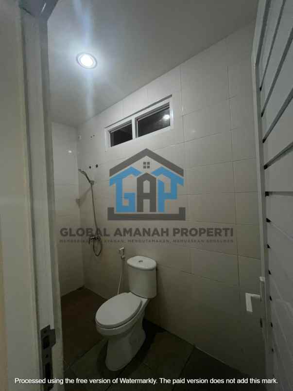 rumah citeureup cimahi 800 jutaan lebar muka 9 meter