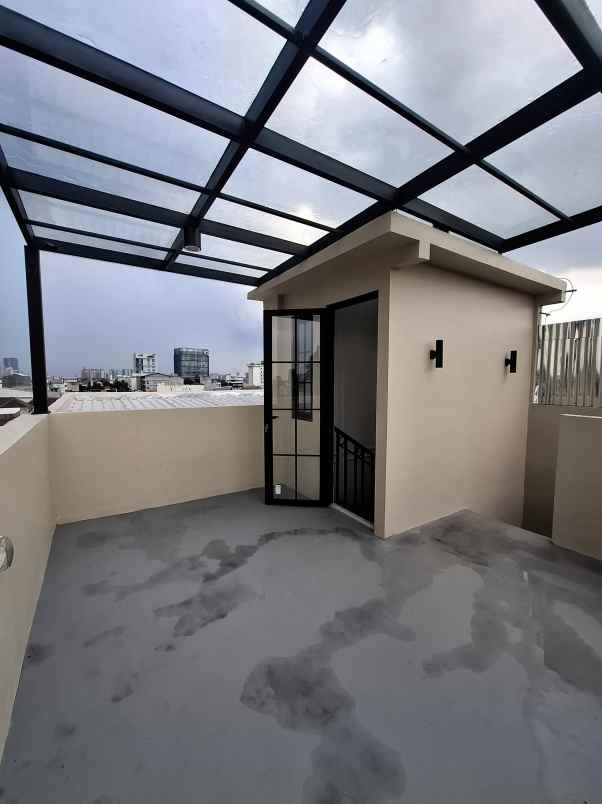 rumah cluster strategis di mampang prapatan jaksel