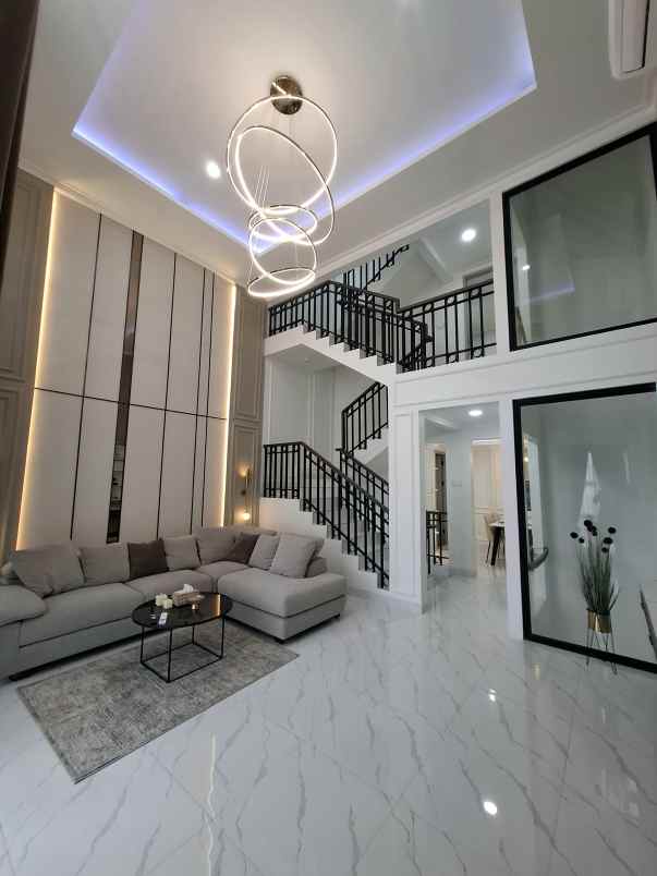 rumah cluster strategis di mampang prapatan jaksel