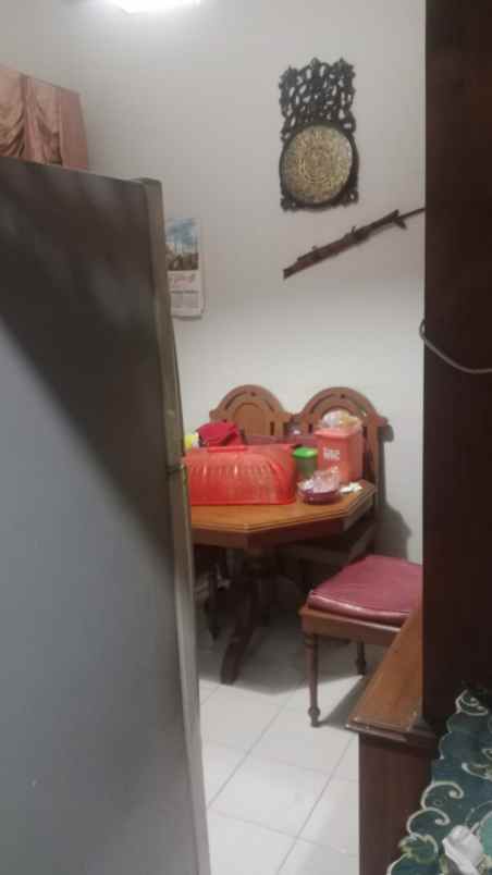 rumah dan tempat usaha strategis di pancoran mas depok