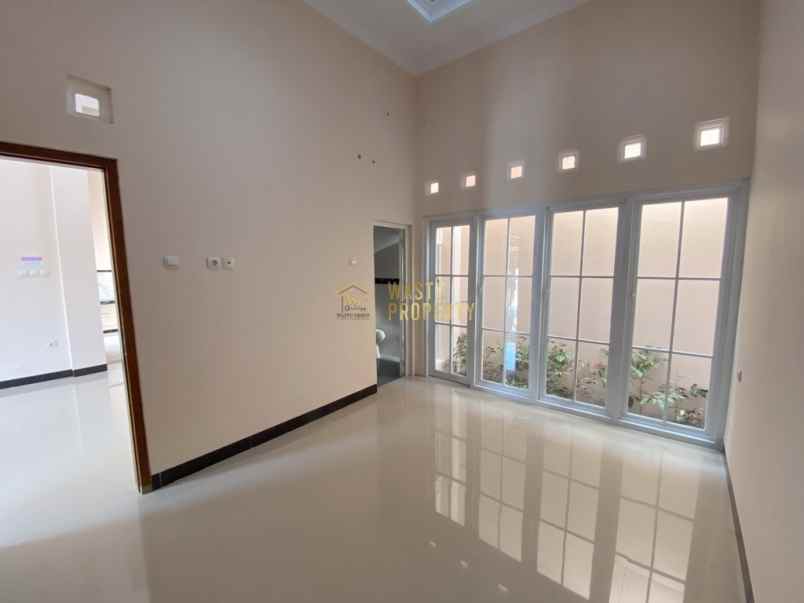 rumah desain klasik modern dekat kampus 4 uad jogja