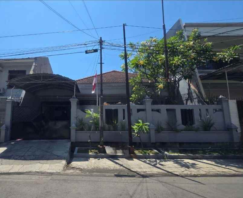 rumah dharmahusada indah strategis siap huni