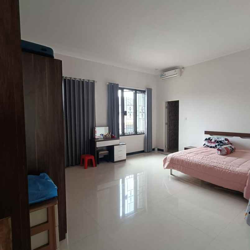 rumah dharmahusada utara siap huni 2 lantai