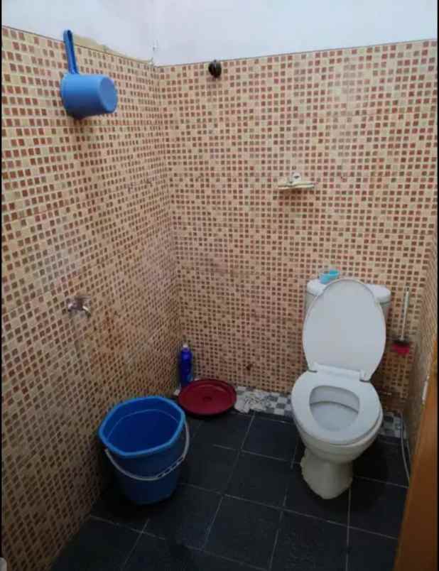 rumah di komplek dgn air bersih lingkungan nyaman shm