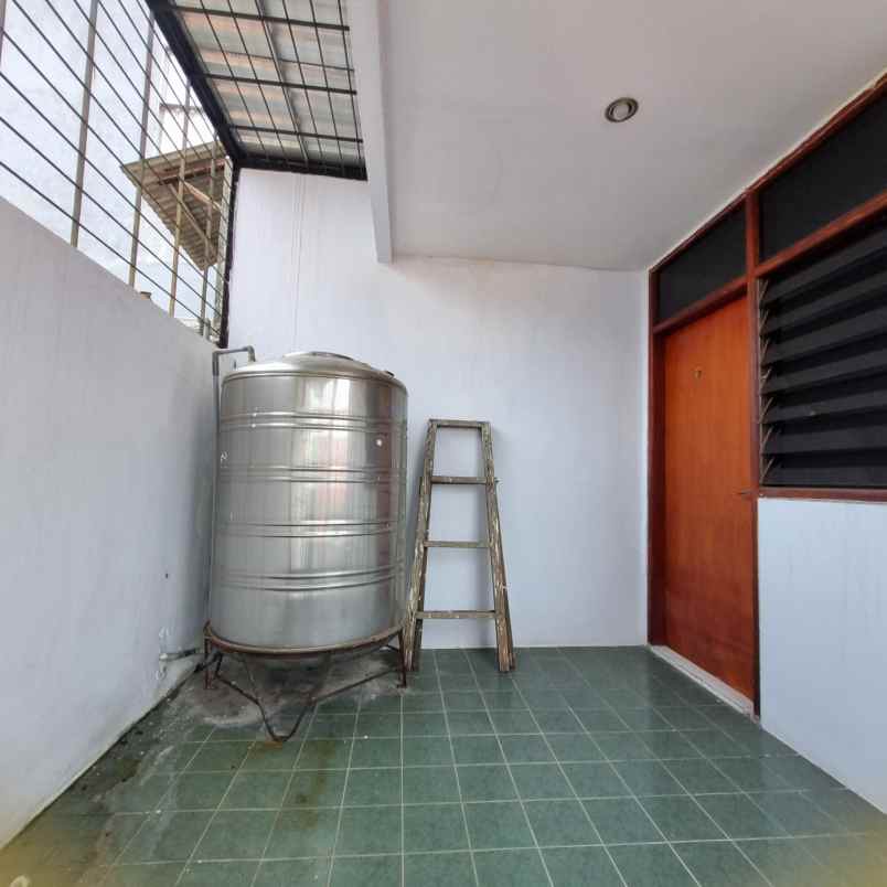 rumah di surabaya kalijudan bangunan 1 lantai