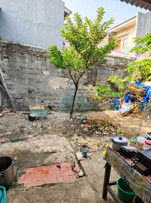 rumah di tytyan indah medan satria bekasi