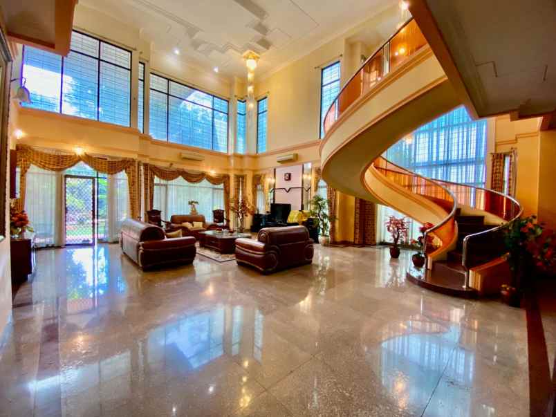 rumah dijual di arjuna utara