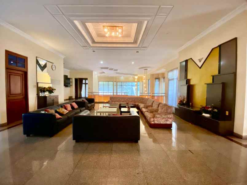 rumah dijual di arjuna utara