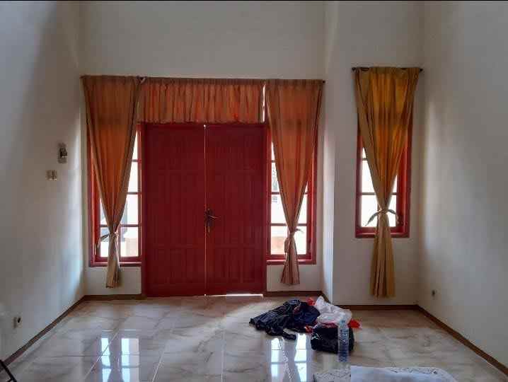 rumah dijual taman pondok indah wiyung surabaya barat