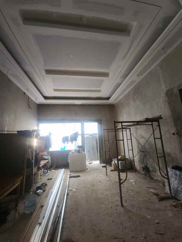 rumah furnished 3 lantai di puri indah jakarta barat
