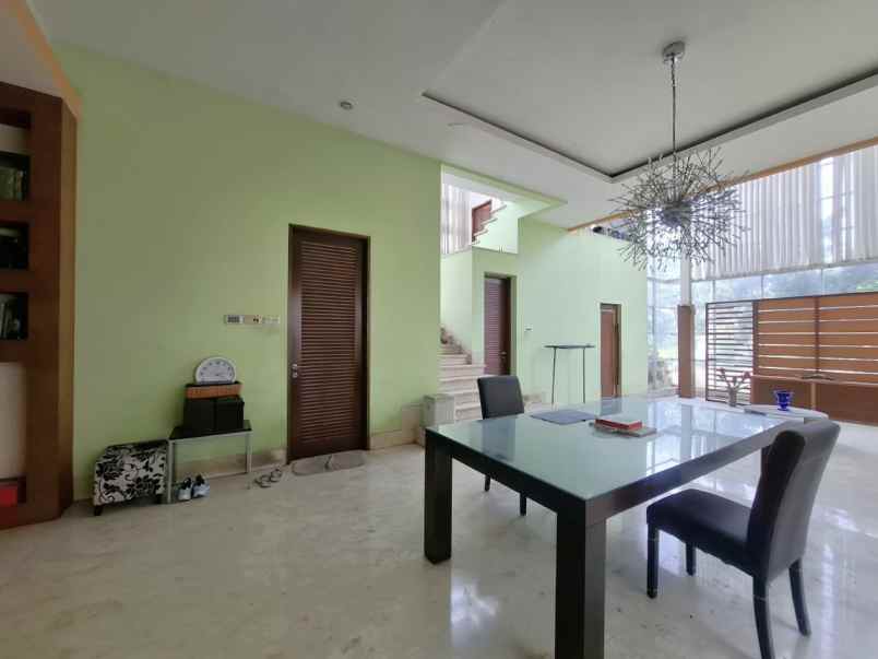 rumah hook 3 muka extra luas kemang pratama 2 bekasi