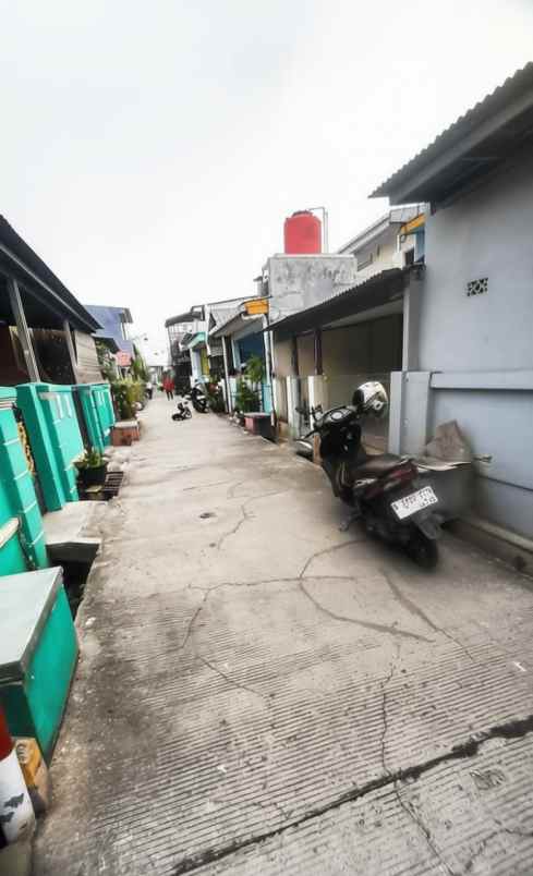 rumah hook perumnas 3 bekasi