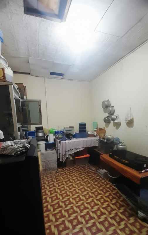 rumah hook perumnas 3 bekasi