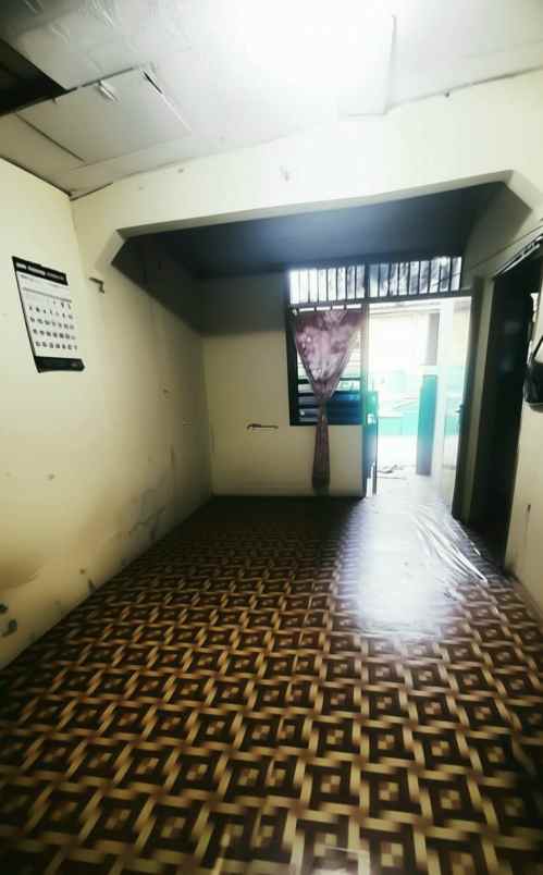 rumah hook perumnas 3 bekasi