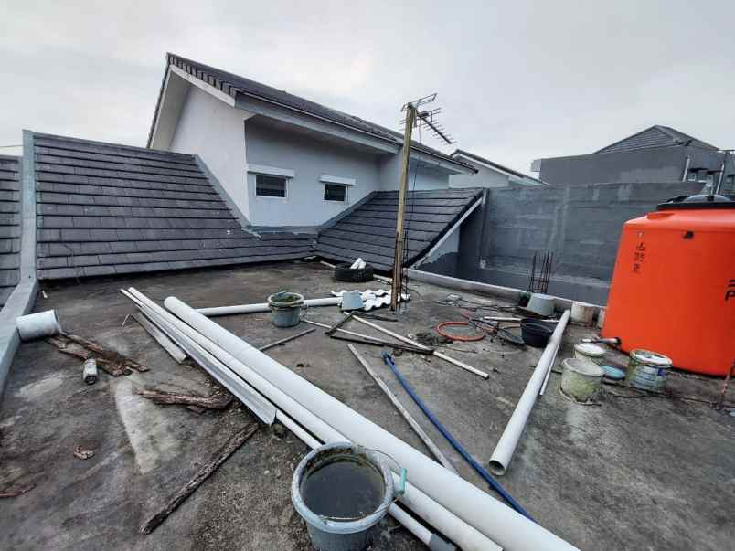 rumah jalan raya serang tangerang