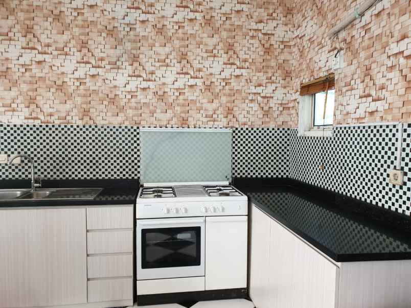 rumah jl basuki rahmat