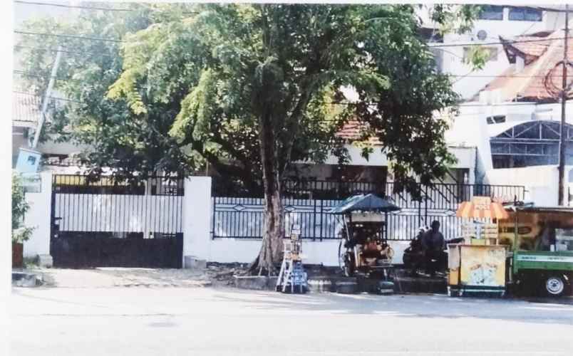 rumah karangmenjangan kawasan segitiga mas zona bisnis