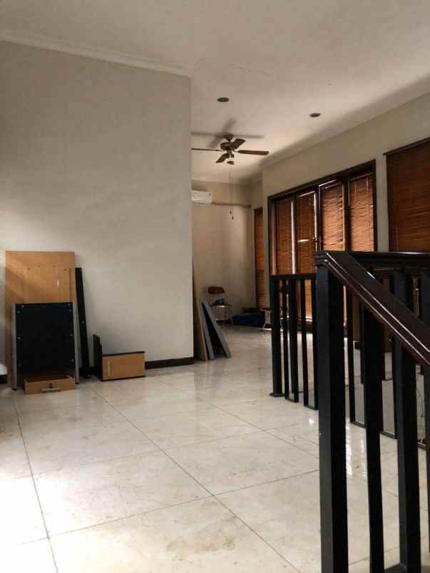 rumah kebayoran baru