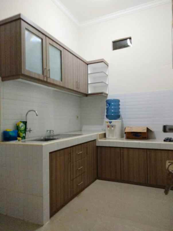 rumah kemiri muka pancoran mas depok