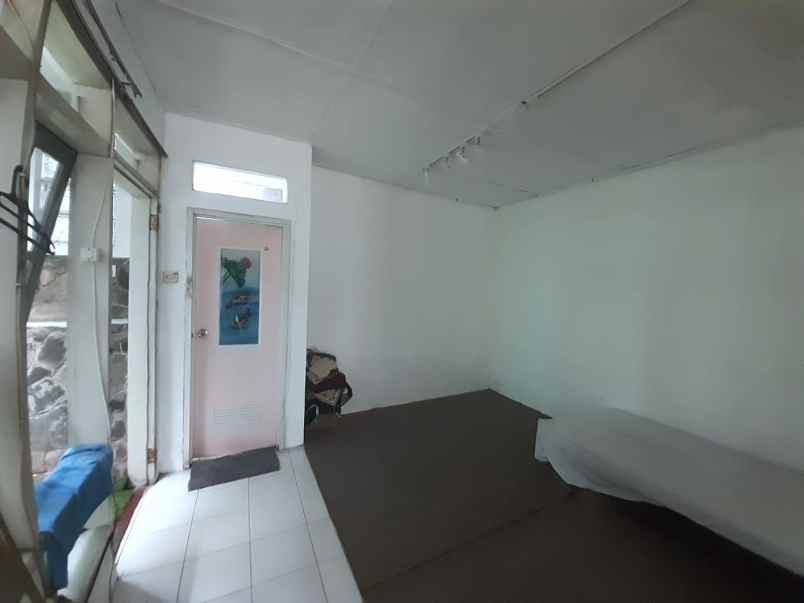 rumah kota bandung dekat unpar rs salamun